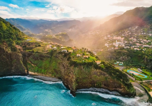 W😮W❗🔥 Tanie loty na Maderę z Europy od 255 PLN 🇵🇹🌊 (z dolotami + 207 PLN) ✈️👏