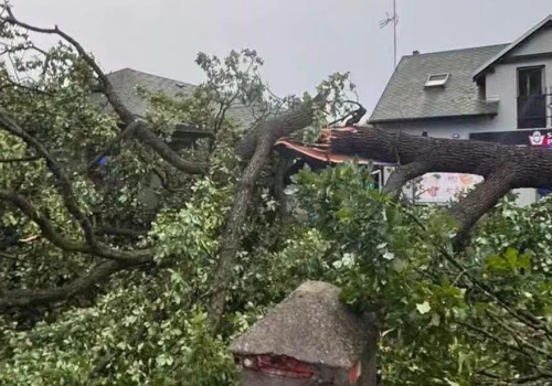 Burze nad Wielkopolską. Ponad 300 interwencji w piątkowy wieczór i noc