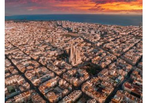 5 hoteli w Barcelonie na city break - kultura, plaża i tapas w jednym