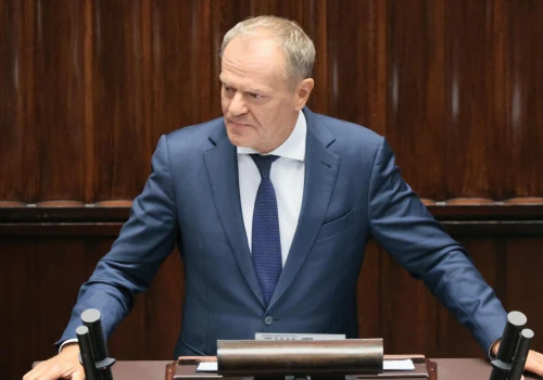 Tak ostro o politycznych rywalach u Tuska dawno nie było. „Idioci i zdrajcy”
