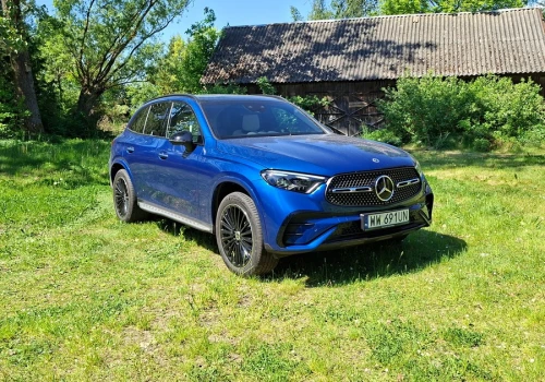 Mercedes GLC 300e to ponad 2,3 tony komfortu. Tak wygląda jazda na prądzie bez kompromisów