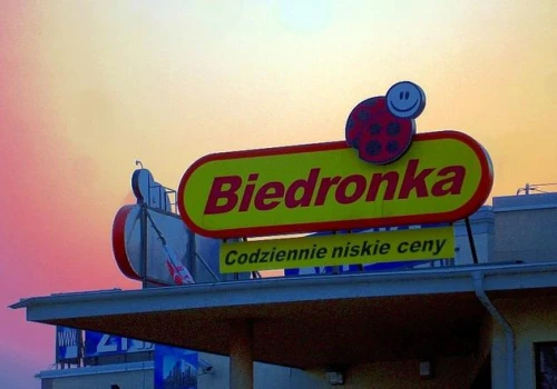 Ważny komunikat dla klientów Biedronki. Sieć wprowadza zmiany