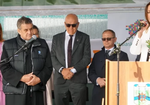 Ulewa, darmowa grochówka i dwadzieścia lat na parafii. Za nami dożynki w Miastkowie