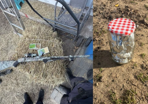 Ojciec zadzwonił, że syn ma trawę, syn doniósł, że ojciec ma broń. Jednemu grozi 3 lata, drugiemu 8