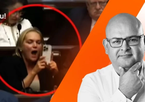 Była minister kultury szczeka w Sejmie. Autoportret Chorosińskiej w 2 aktach