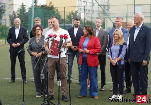 17 mln zł na remonty dolnośląskich Orlików. W Żarowie wręczono decyzje o dofinansowaniu