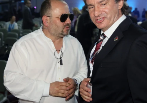 Tiry irackich rodzynek, milion telewizorów z Korei i ucieczka do Izraela. Najbardziej tajemnicza spółka lat 90. — ma prawie 2 mld zł długu i od 30 lat nie może upaść