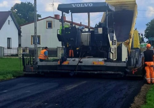 Trwają remonty dróg w gminie Grabica. Będzie bezpieczniej i wygodniej!