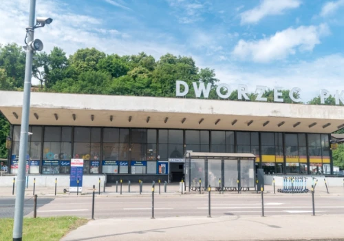 Słynny dworzec może zniknąć z centrum miasta. Konserwator wydał decyzję