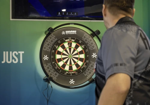 Tarcza sama policzyła każdy mój rzut. Sprawdziłem Winmau Autodarts X na IFA 2026