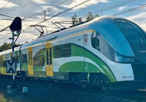 Awaria na torach. Utrudnienia w ruchu pociągów na linii Ciechanów-Warszawa
