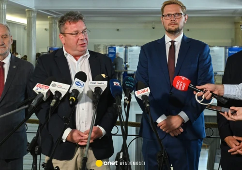PiS zawiadamia prokuraturę. Zarzuca Donaldowi Tuskowi ujawnienie zeznań