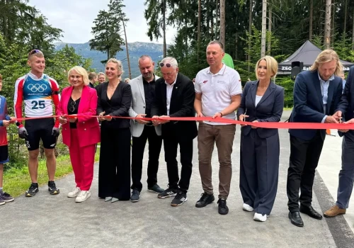 Nowa strzelnica biathlonowa i rozbudowana rolkostrada otwarte w Szklarskiej Porębie