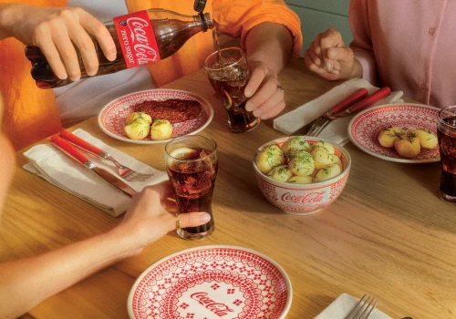 Coca-Cola rozdaje ceramikę z Bolesławca. Do zdobycia 100 tys. nagród