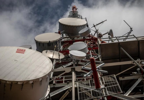 Najwięksi europejscy operatorzy prowadzą rozmowy w sprawie usług telefonii komórkowej przez satelitę
