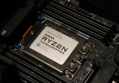 AMD pokazuje Threadripper Halo Station, stacjonarny 