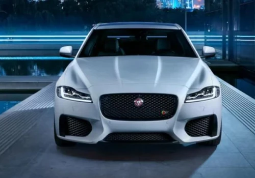 Jaguar Land Rover ma problem. Zysk spadł o 69 proc., firma tnie zatrudnienie