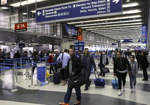 To był wyjątkowo ruchliwy świąteczny weekend na chicagowskich lotniskach