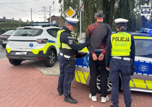 Prowadził samochód do przewozu krwi. Miał sądowe zakazy