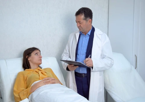 Sezon infekcyjny rusza. Sprawdź, które szczepienia dla osób 60+ są teraz bezpłatne