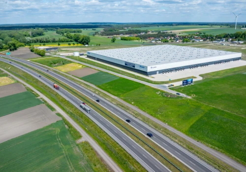 E-commerce napędza popyt na magazyny: Hillwood skomercjalizował parki Syców i Poznań – Czempiń