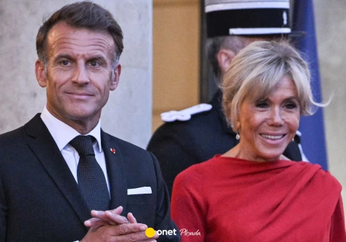 Emmanuel Macron z żoną na szczycie Lumière. Brigitte zadała szyku w czerwonej sukni