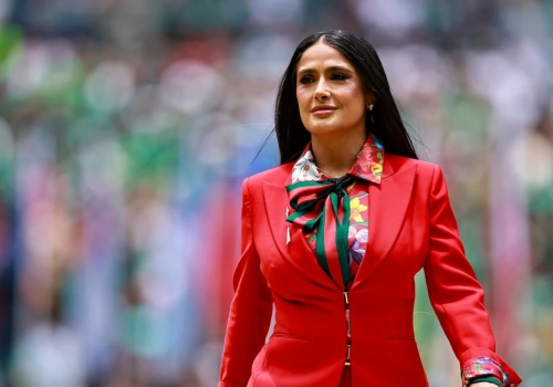 Salma Hayek skończyła 60 lat. Jej zdjęcia sprzed lat robią wrażenie