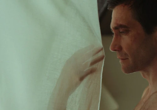 Jake Gyllenhaal w mrocznym romansie. Film zbiera fantastyczne oceny na testach
