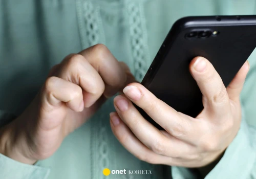 19 mln osób może być zagrożonych. Minister ostrzega przed SMS-ami