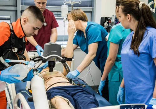 Ostatnia szansa na studia medyczne. Na tych uczelniach są jeszcze wolne miejsca