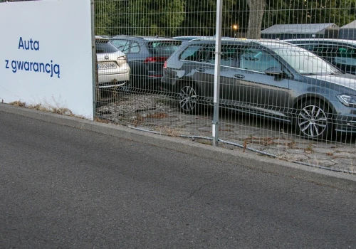 Gwarancja do bramy, a potem się nie znamy? Co daje gwarancja na używane auto