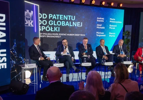 Tylko 17 proc. patentów powstałych na uczelniach trafia na rynek. Przemysł woli gotowe technologie