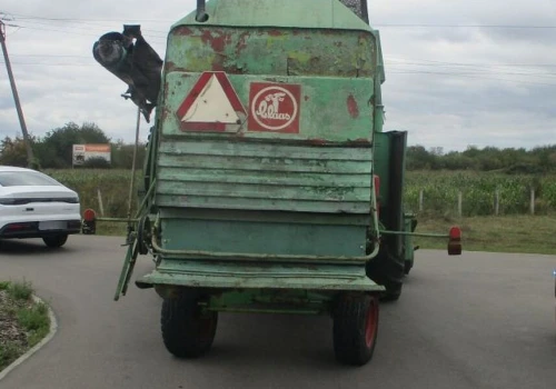 Miał 3,22 promila i jechał kombajnem bez uprawnień. Skończyło się kolizją
