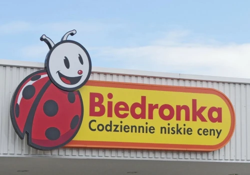 Tylko w czwartek 10 września. W Biedronce dorzucają za darmo do zakupów, wystarczy 149 zł na paragonie
