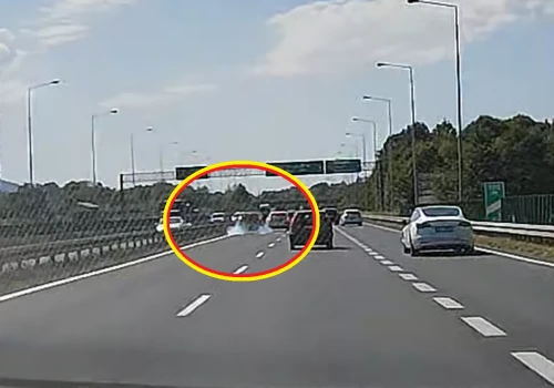 Jak jedno zepsute auto wywołuje lawinę problemów? Nagrania z kolizji na S-52