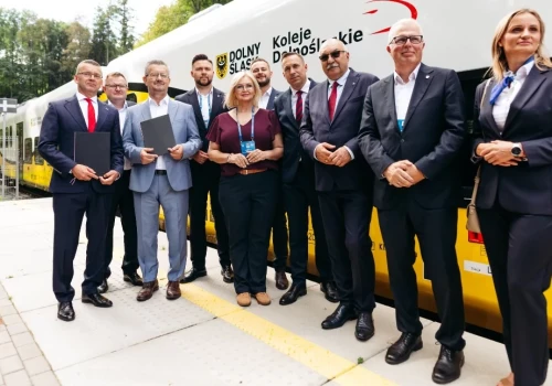 Kolejne 10 ekodiesli zamówione! Koleje Dolnośląskie realizują opcję z PESA Bydgoszcz