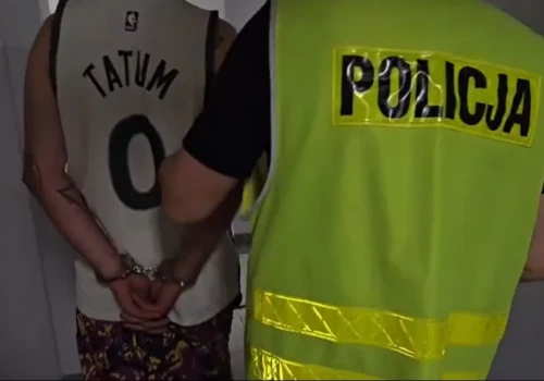 Policja zatrzymała legnickiego podpalacza po pościgu. Pomogli świadkowie (FILM)