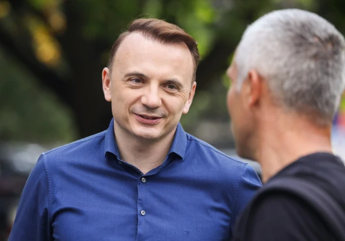 Gibała krytykuje rządową opłatę dla turystów. „To zaledwie nieco ponad jedno euro”