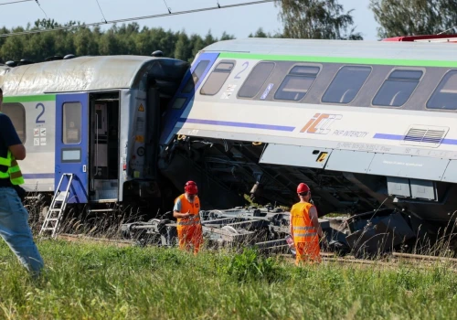 Rząd szykuje nowe przepisy po ostatniej tragedii. Za przejazd na czerwonym utrata prawa jazdy
