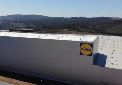 Lidl otworzył magazyn wielkości 36 sklepów. Wydał 165 mln euro