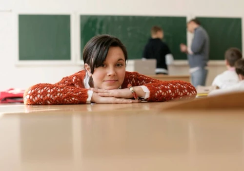 Wcale nie nauczyciele fizyki i geografii. Oto jakich pedagogów najbardziej brakuje w szkołach