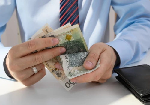 Co z jawnością wynagrodzeń? Termin minął, przepisów brak