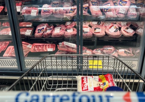 Carrefour szykuje dużą zmianę w sklepach. AI trafi do wózków zakupowych