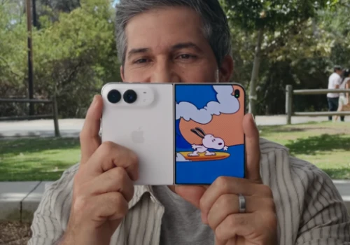 Apple iPhone 2026 - Koniec plotek, składany iPhone Duo to fakt. Apple ujawnia ceny i datę premiery rewolucyjnego smartfona, ale uwaga fanów skupia się na gigantycznych zmianach w Siri - Wszystko, co ogłoszono