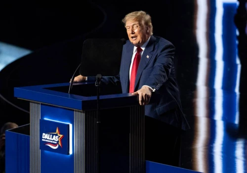 Trump wzywał do złożenia przysięgi. 