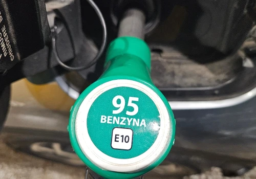 Polska już nie jest zieloną wyspą cen paliw. Inne kraje mają taniej
