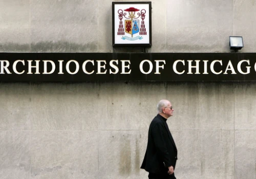 Ponad 5 milionów dolarów ugód z Archidiecezją Chicago. Sprawy dotyczą zarzutów wykorzystywania dzieci