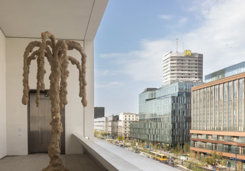 Ogromne nożyce staną w centrum Warszawy. Muzeum Sztuki Nowoczesnej odsłania plany