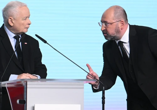 Europejskie porządki Jarosława Kaczyńskiego. Potrzebował zgody Giorgii Melonii