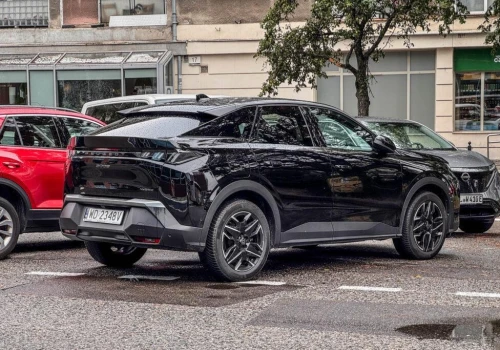 Peugeot daje 6.000 euro premii na elektryka. Warunek: 1.000 km miesięcznie